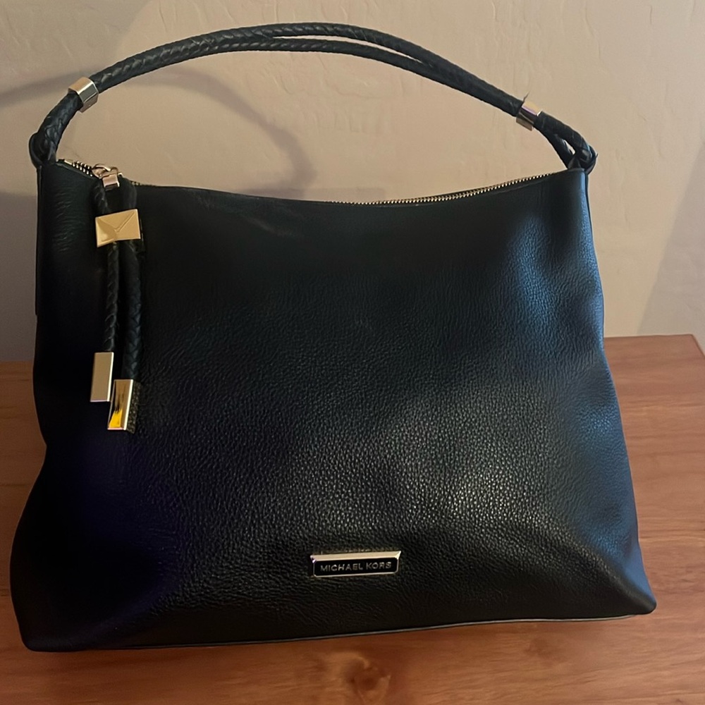 Michael kors black purse